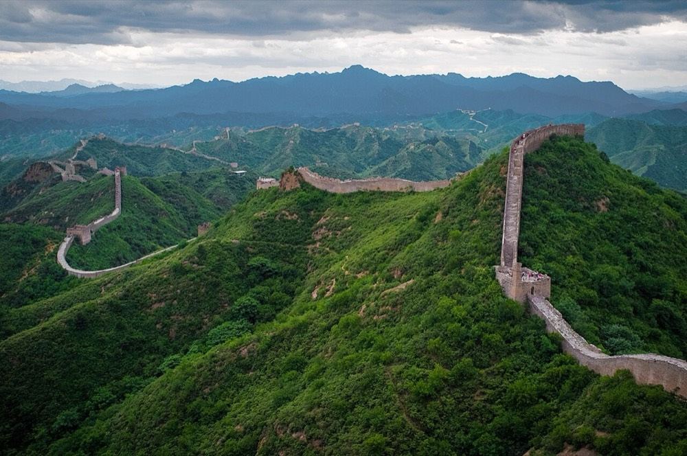 China y Laos: Dos Mundos, Un Viaje
